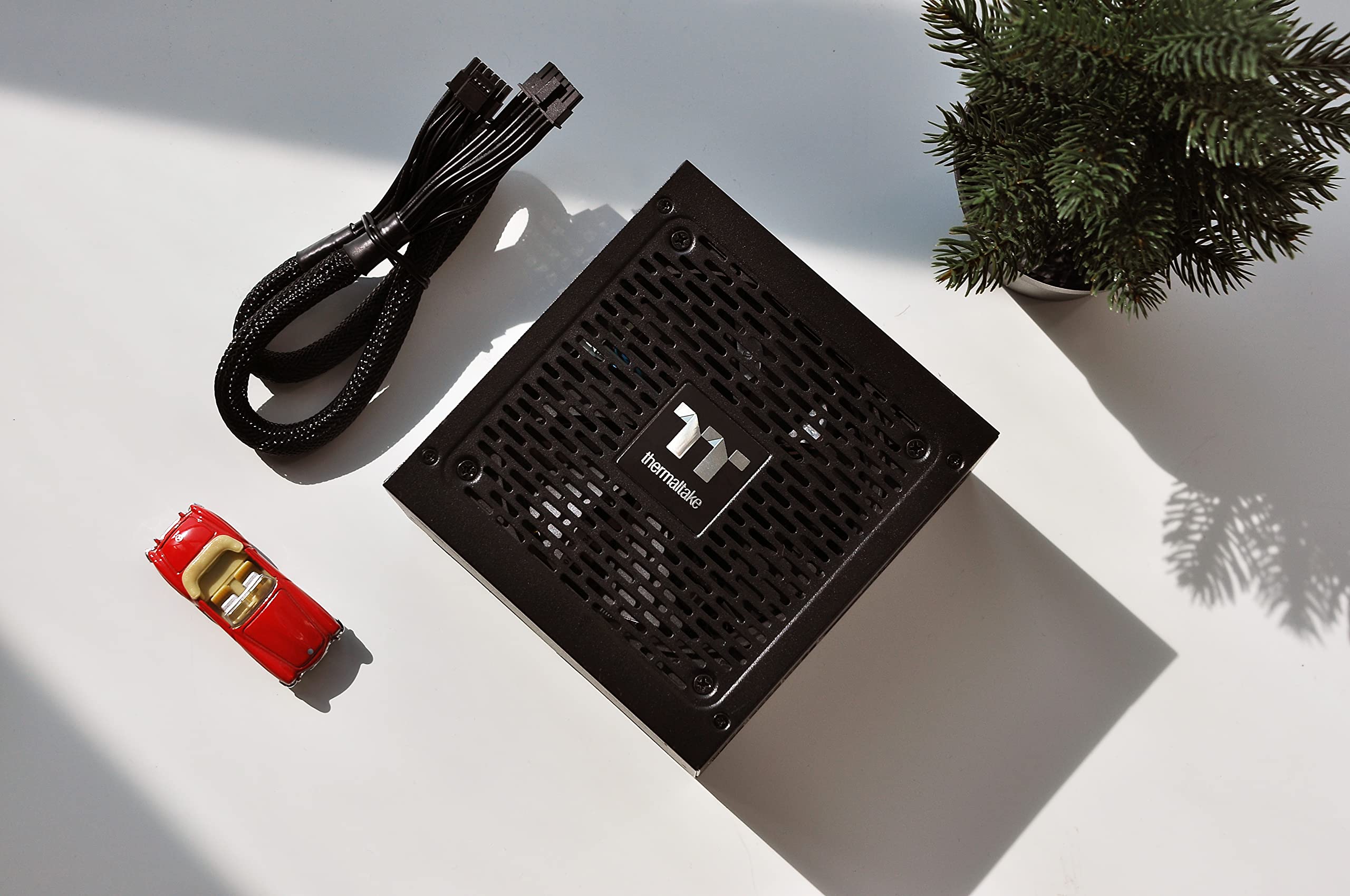 Thermaltake | Toughpower PF3 Platinum 1200W | ATX Netzteil | ATX 3.0 | PCIe Gen 5.0 | 12VHPWR | 80 Plus Platinum | sehr leise | vollmodular | 10 Jahre Garantie 4