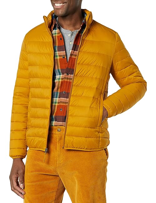 Amazon Essentials Men's Packable Lightweight Water-Resistant Puffer Jacket (Available in Big & Tall), Golden Yellow, Large