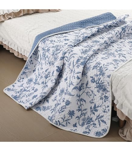 Amazon.com: Laura Ashley - Plush Throw Blanket, 50x70, Soft and