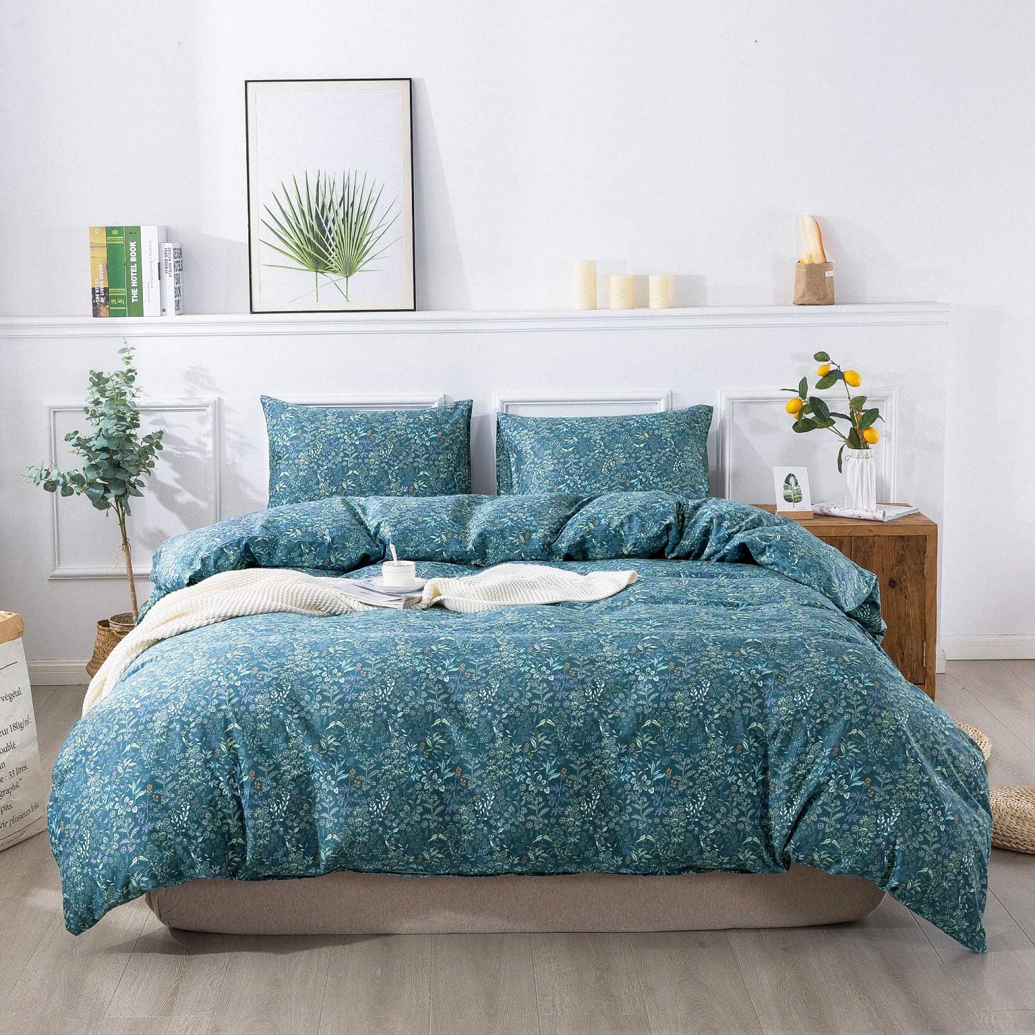 AMWAN Blue Floral Duvet Cover Queen Soft Cotton Flower Pattern Botanical Bedding Sets 1 Duvet Cover with 2 Pillowcases Vintage Floral Style Image
