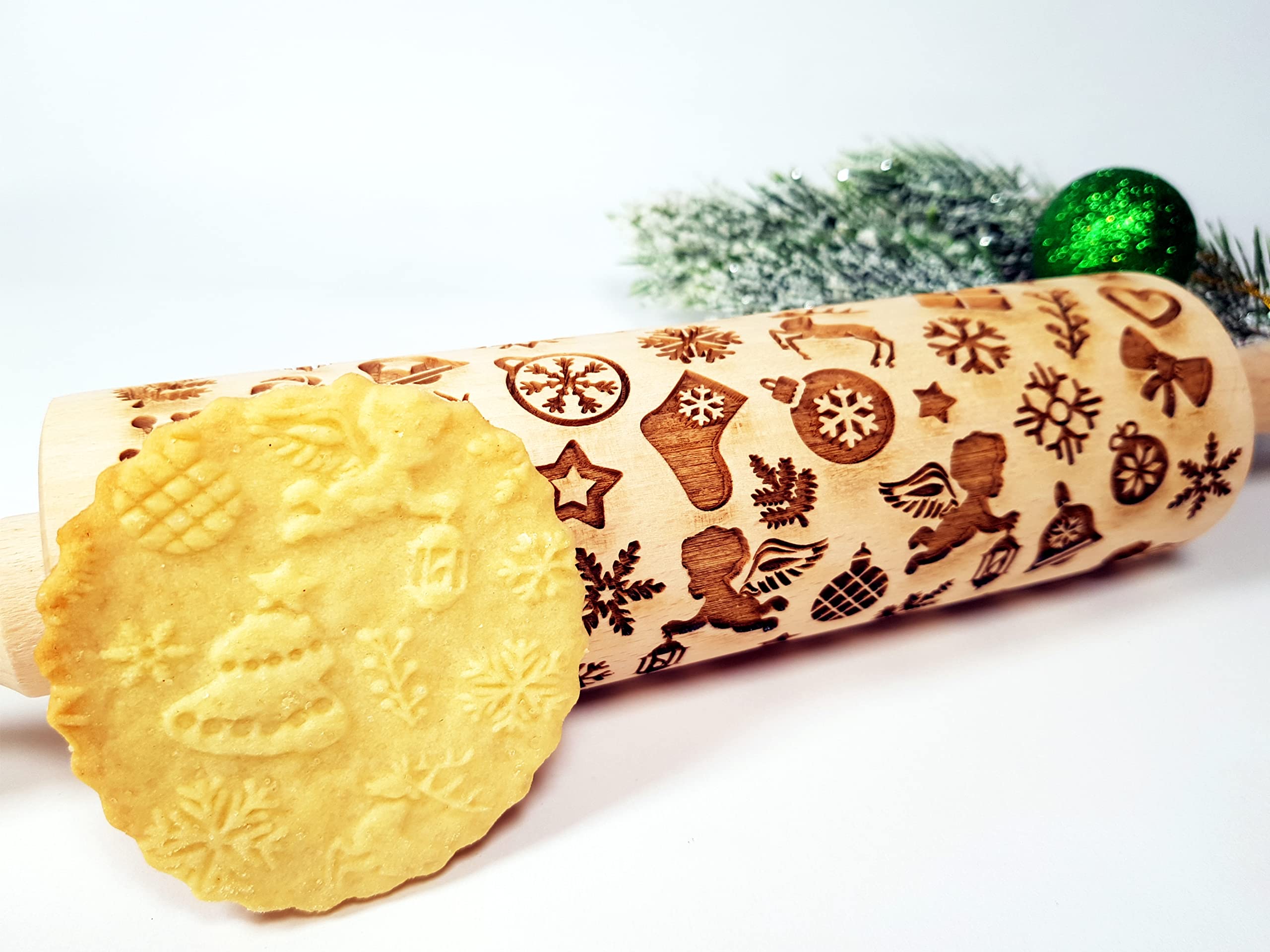 CHRISTMAS GIFTS Embossing Rolling Pin. Laser engraved dough roller with CHRISTMAS GIFTS pattern, Winter by Algis Crafts
