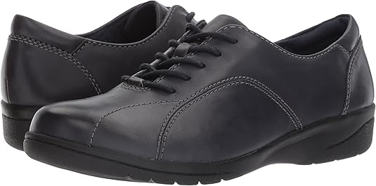 clarks cheyn ava oxford
