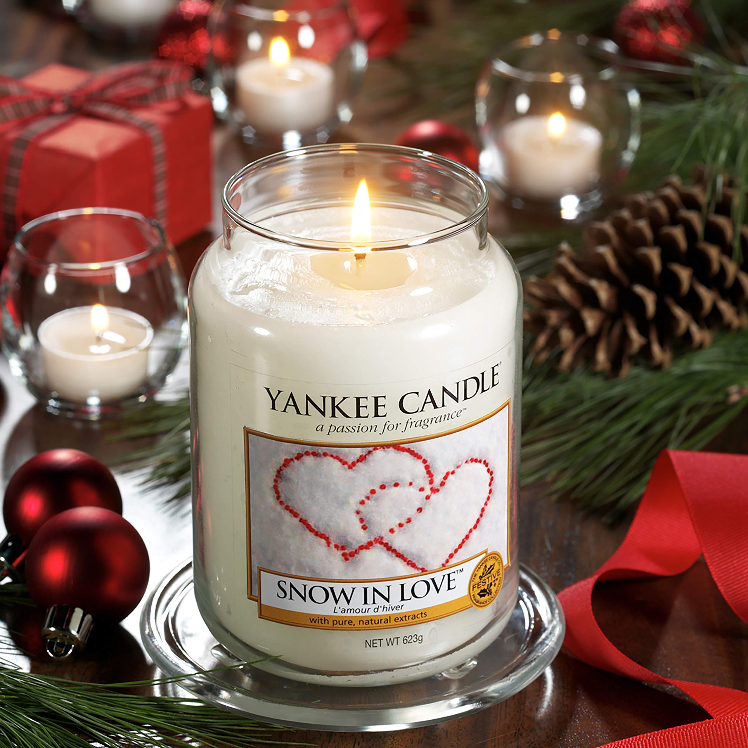 Yankee Candle Scented Candle | Snow In Love Large Jar Candle | Long Burning Candles: up to 150 Hours