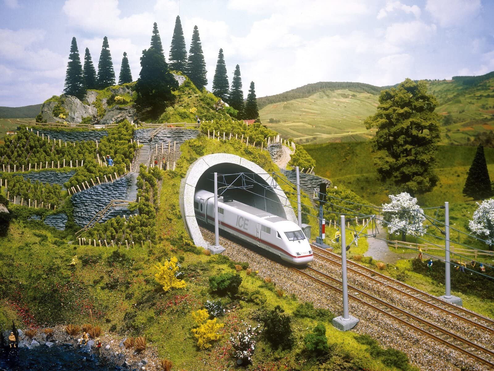 Noch 34840 12.5 x 10 cm ICE Tunnel Portal Landscape Modelling