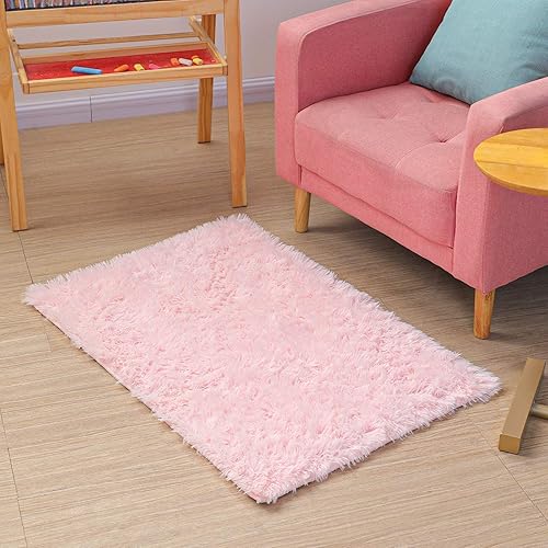 Yome Machine Washable Area Rug, Shaggy Home Decor Floor Rug, Carpet Overlocking on Edges, Ultra Soft Carpet for Bedroom, Living Room, Children’s Room, Book Room, Fluffy Rug 2 x 3 Feet, Pink.