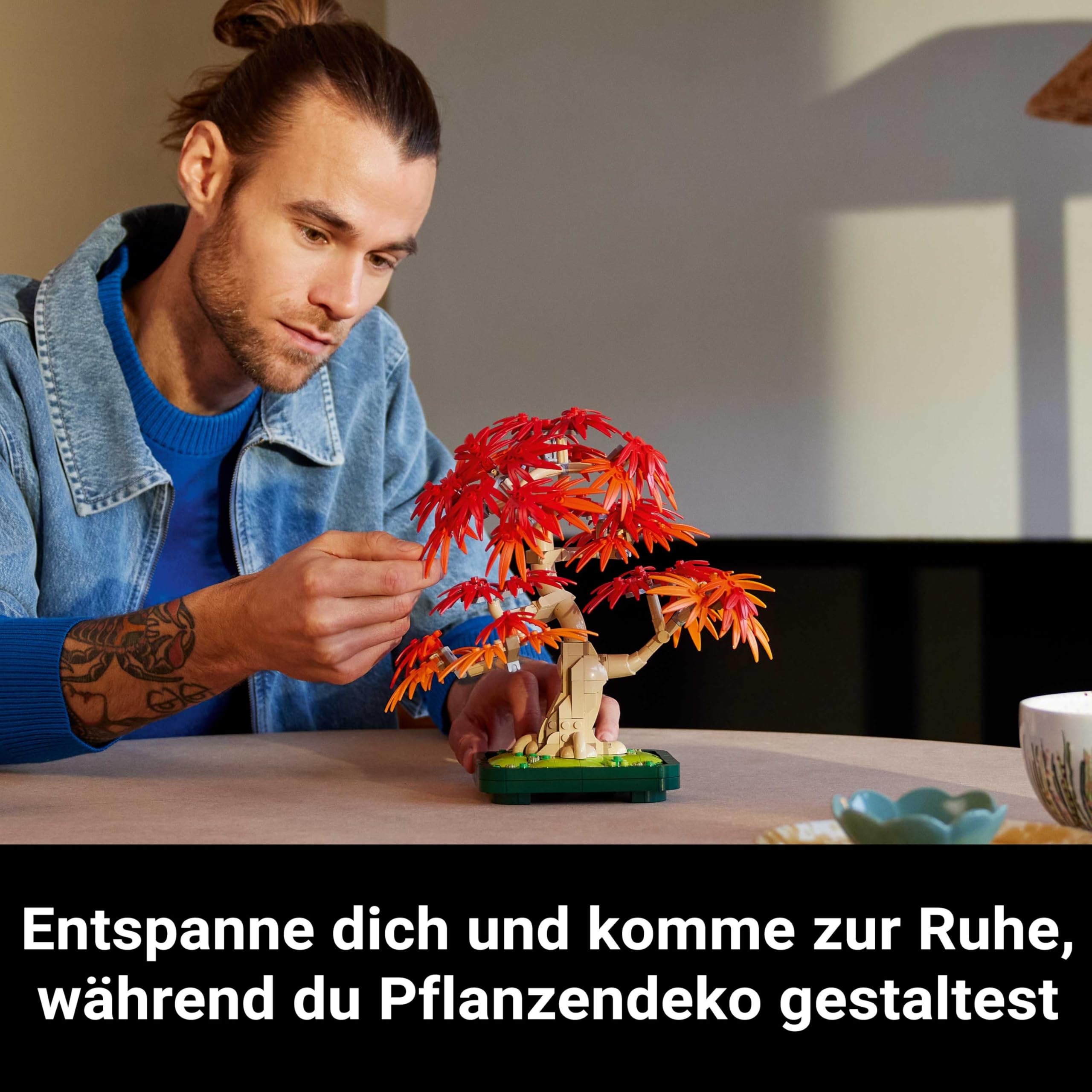 LEGO Botanicals Japanischer Roter Ahorn - Bonsai-Baum - Kunstpflanzen Set mit roten und orangefarbenen Blättern sowie einem baubaren Blumentopf - Kunstblumen DIY Deko Geschenk für Erwachsene - 10348 3