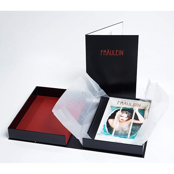 Amazon.com: Ellen von Unwerth. Fräulein: 9783836555562: Von