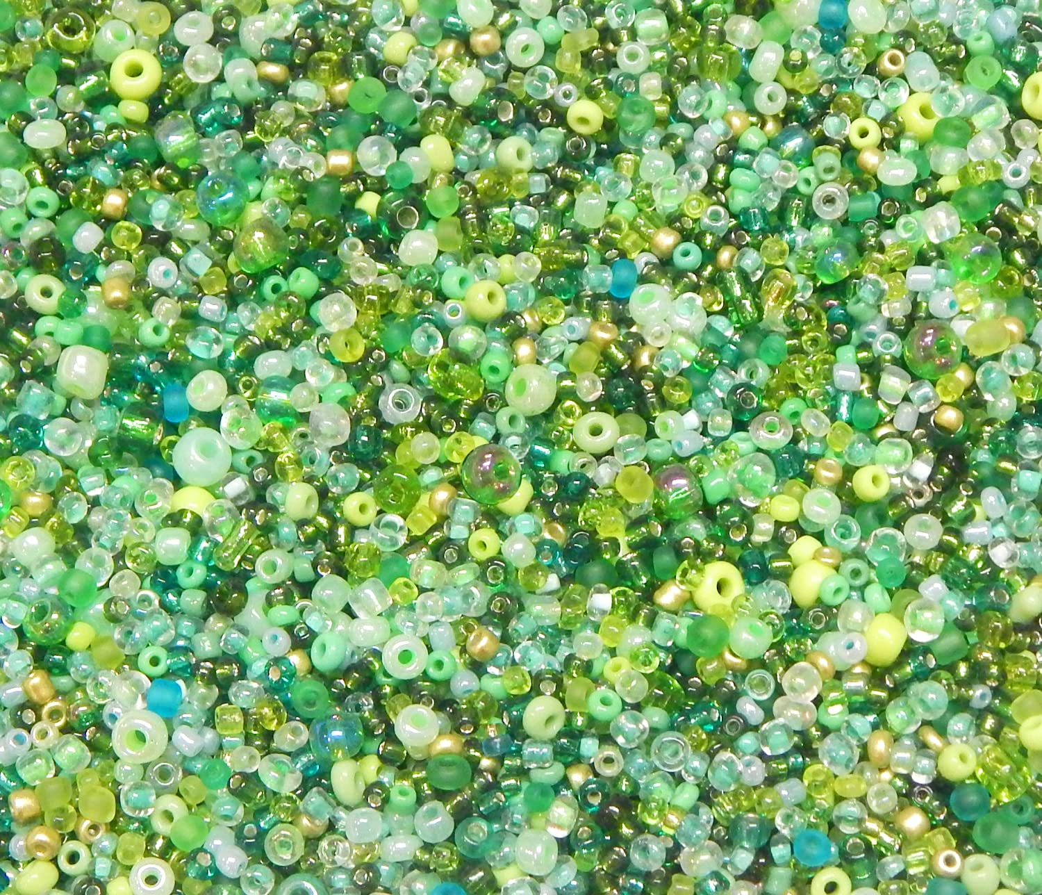 Perlin Pack of 3000 Glass Round Seed Beads 2mm 3mm 4mm, Mixed Size, Colour Mix, Green