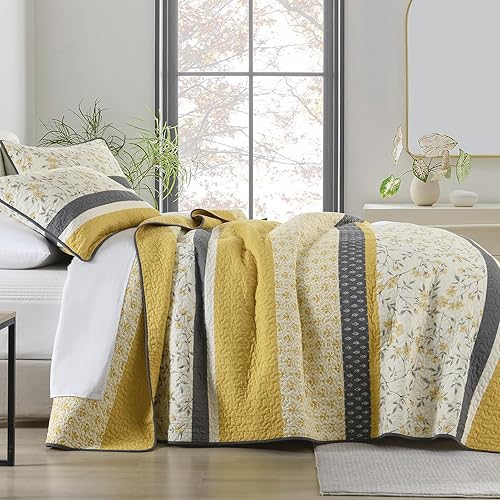 SOElinens Quilt Queen Size - Yellow White Quilt Set with Matching Shams, Vintage Floral Design Farmhouse Bedding Bedspread, 3 Pieces 100% Cotton Lightweight Coverlet Home Decor for All Season
