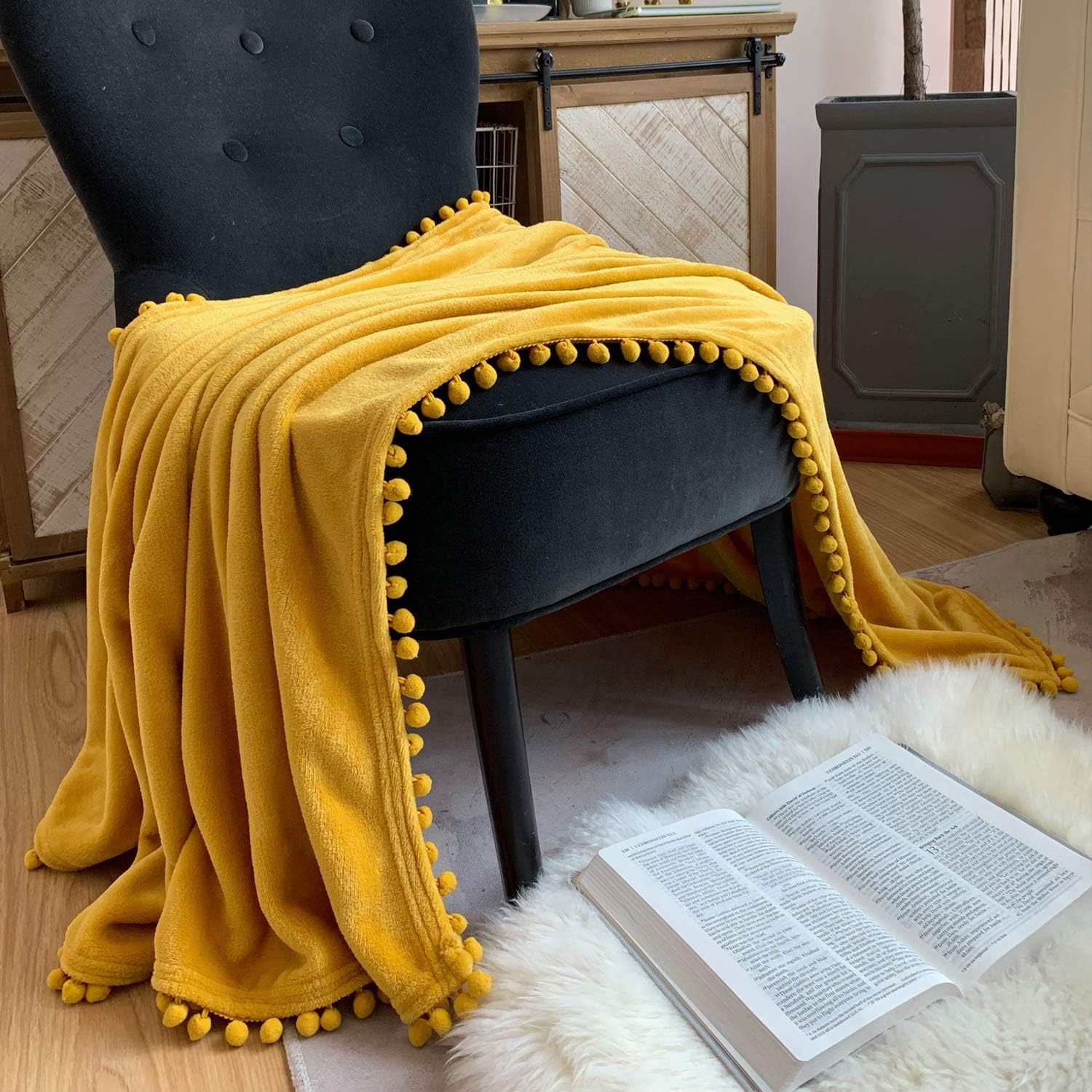 LOMAO Flannel Blanket with Pompom Fringe Lightweight Cozy Bed Blanket Soft Throw Blanket fit Couch Sofa Suitable for All Season (51x63) (Mustard Yellow): Kitchen & Dining