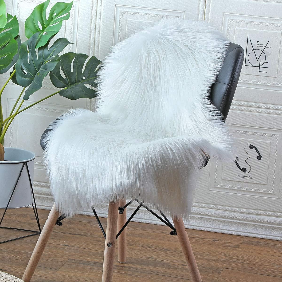 HLZDH Faux Fur Sheep Doormat Rug Non-Slip Luxurious Soft Artificial Wool Carpet for Living Room Bedroom Bathroom Sofa Chair Cushion (White - Image 5