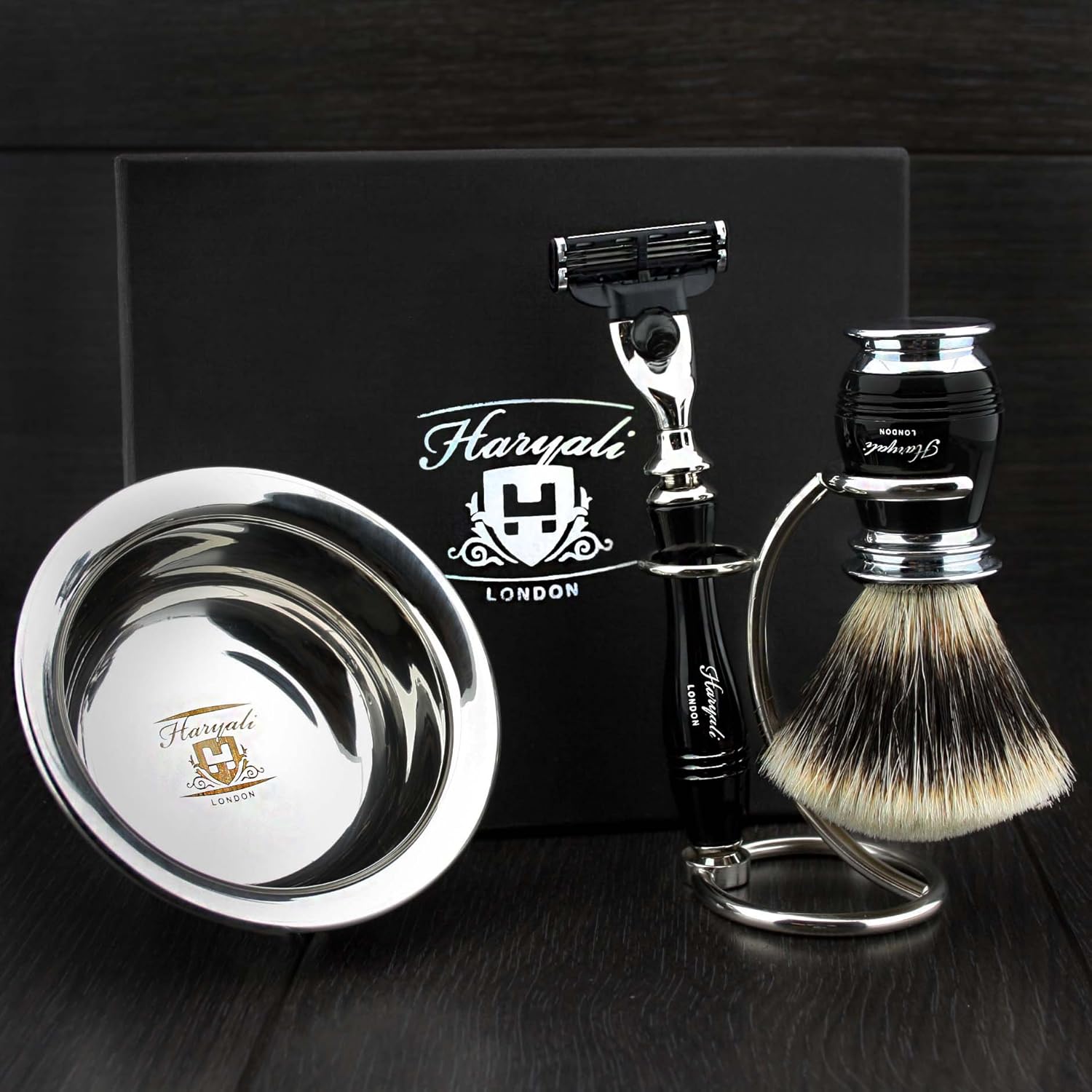 Men's Shaving Set in Black Colour Razor(Replaceable Head),Sliver Tip Badger Hair Brush
