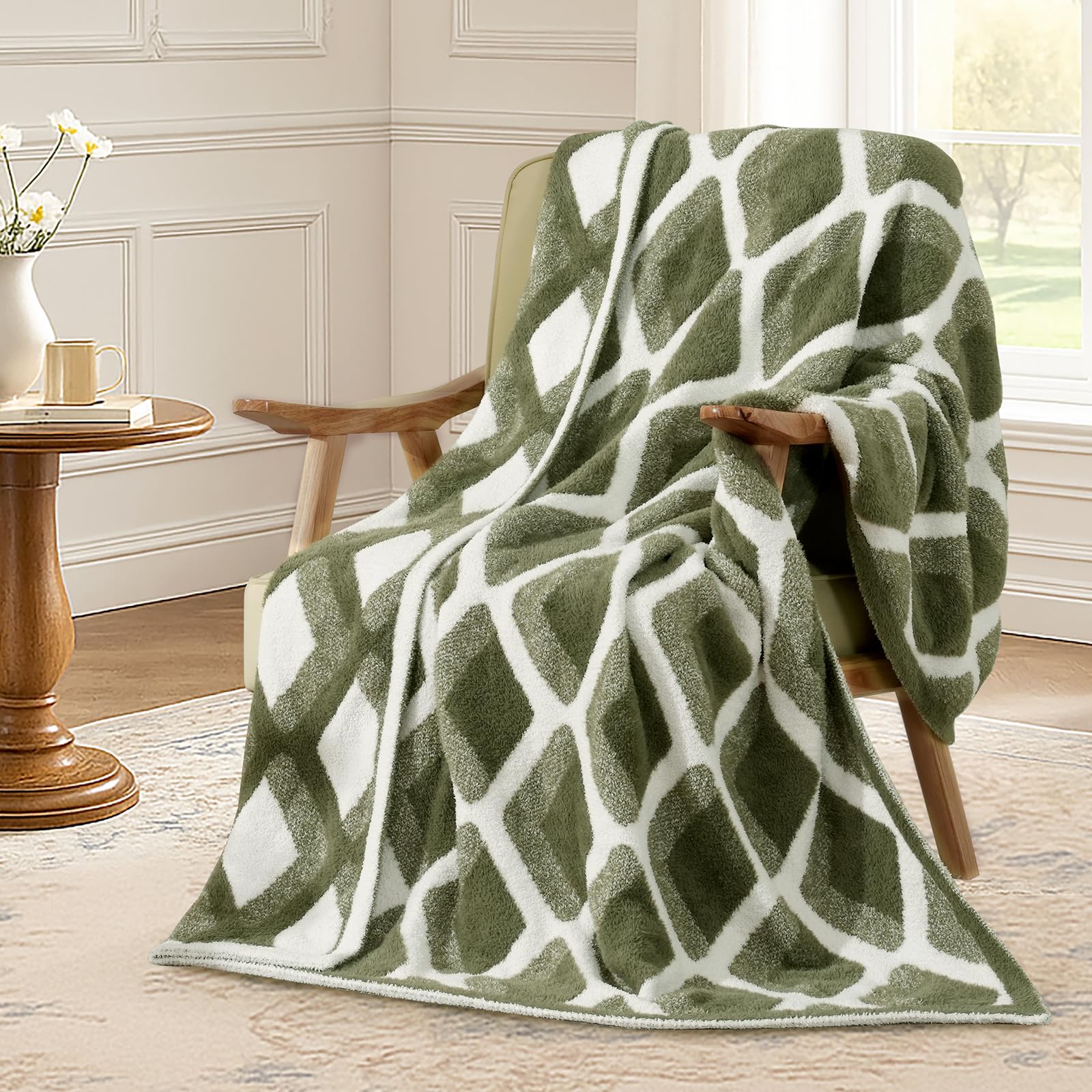 Amélie Home Checkered Throw Blanket for Couch Bed Sofa, Reversible Ultra Soft Cozy Warm Blanket for Living Room Bedroom, 50" x 60", Diamond Green Image