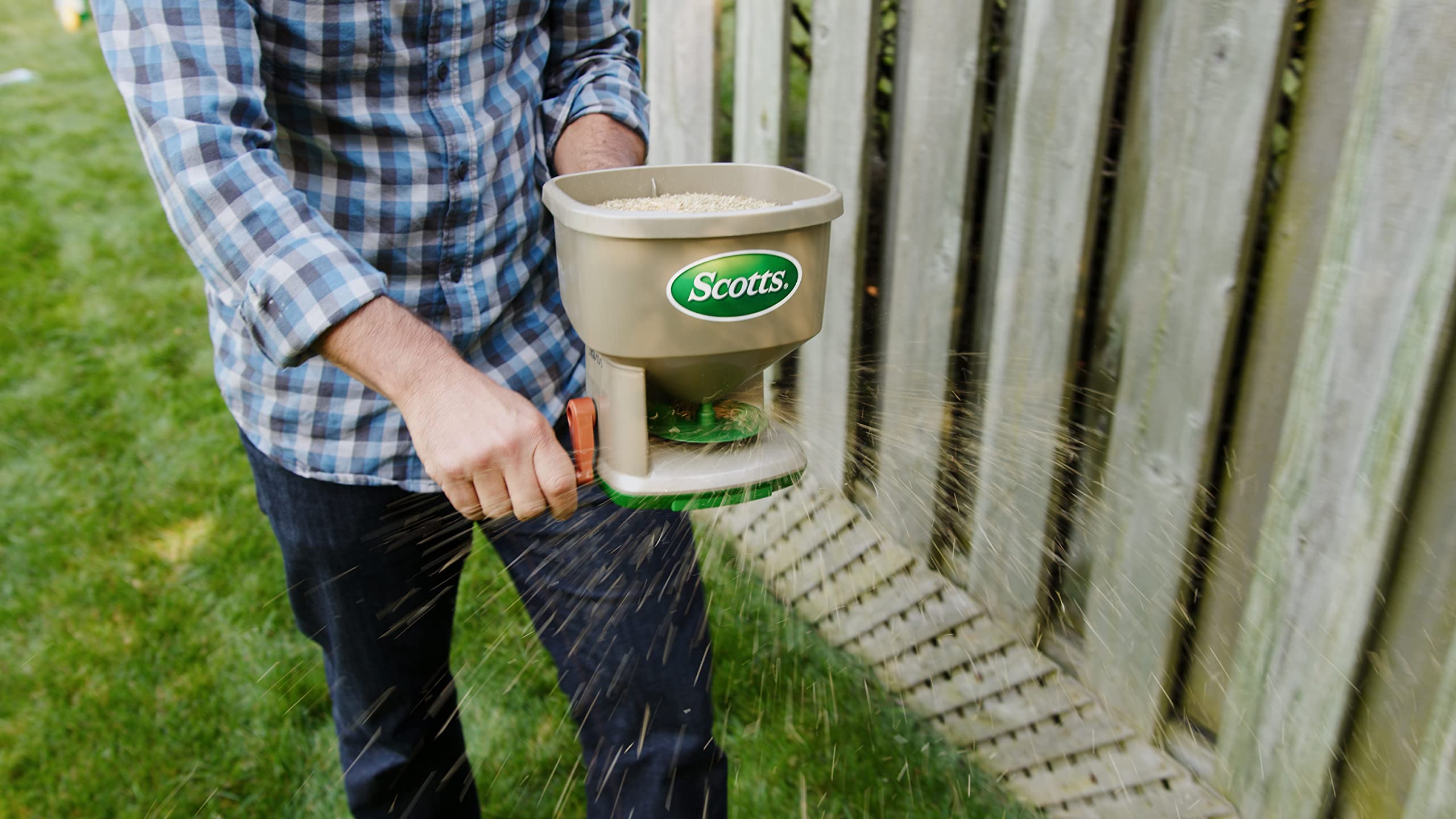 Whirl Hand Held Spreader