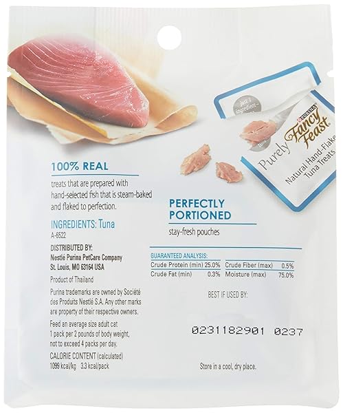 PURINA FANCY FEAST PURELY NATURAL HAND-FLAKED TUNA CAT TREATS 1.06 OZ. POUCH
