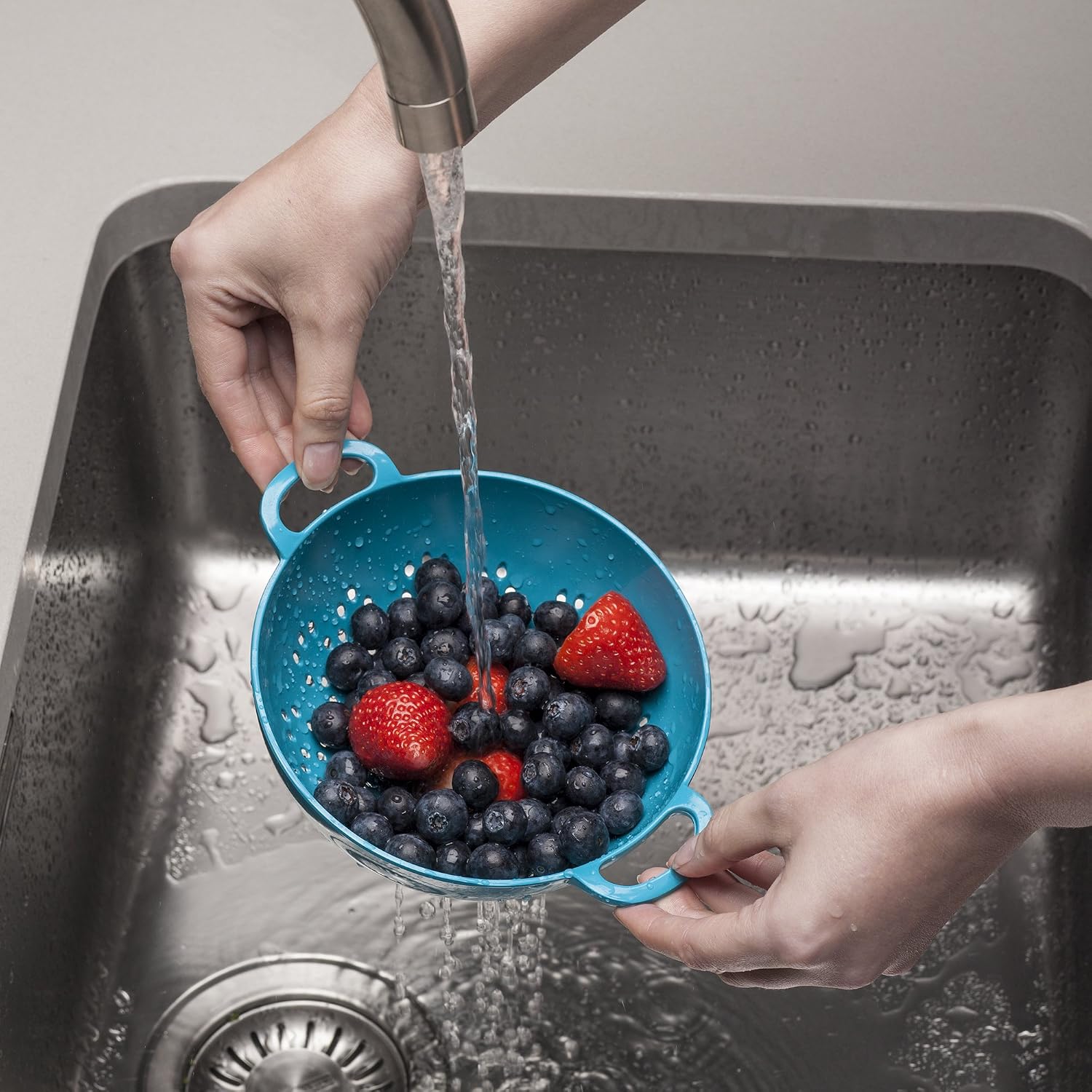Zeal G209A Melamine Colander, Aqua,15cm - Image 3
