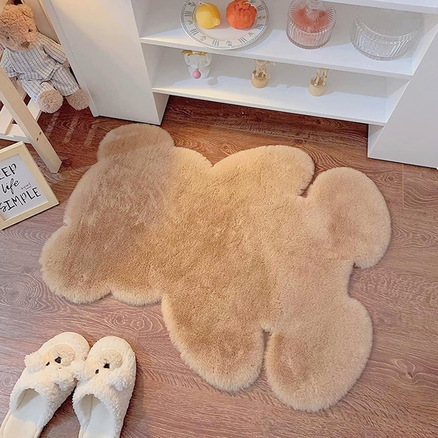 zhxinashu Bear Shaped Rug, Fluffy Carpet for Living Room, Small Bear Sheepskin Solid Color Anti Slip Carpet for Kids Rooms Sofa Floor Bedroom,Brown,75x105CM