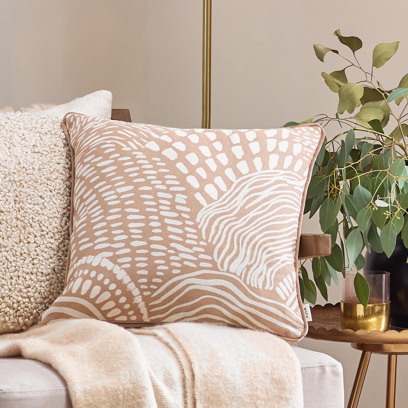 furn. Hoem Nola Abstract Cotton Piped Cushion Cover