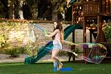 Gazillion Big Bubble Loop Premium Giant Bubbles 1L Solution Age 3+ view 3