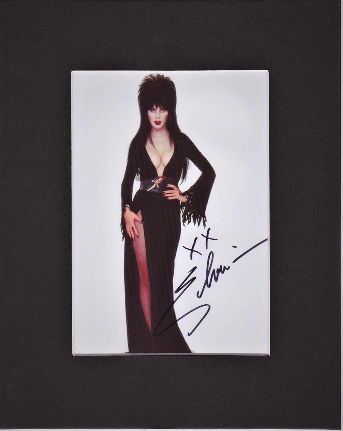 Photographs - ELVIRA, MISTRESS OF THE DARK 8 X 10 MATTED AUTOGRAPH 5 X 7 PHOTO
