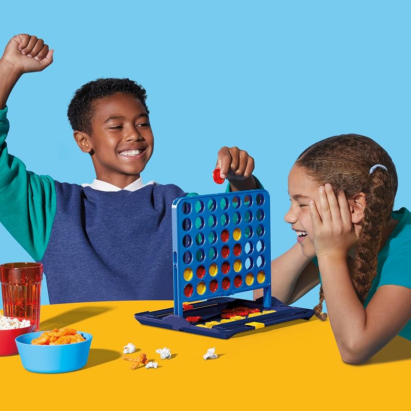 Offizielles Hasbro Games 4 gewinnt Spiel (2025 Edition) | praktische Aufbewahrung, Tragebox, Punktezähler | ab 6 Jahren | 2 Spieler | Familienspiel für Kinder - Deutsche Version