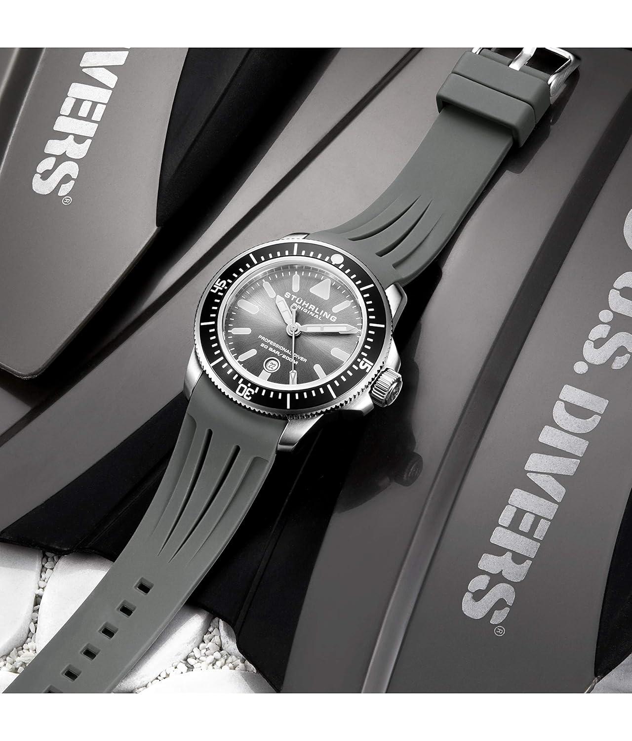 Stuhrling Original Mens Dive Watch Pro Sport Diver With Screw Down