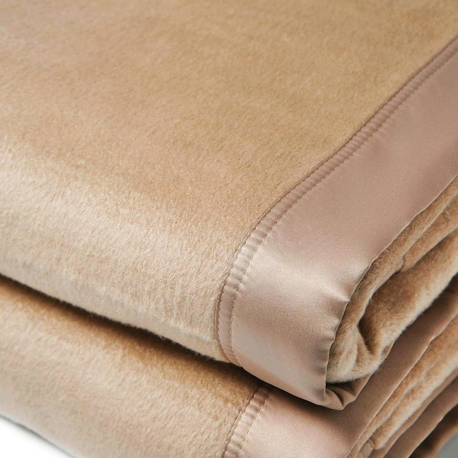 CUDDLE DREAMS Silk Blanket for All Seasons, Premium Mulberry Silk, Naturally Soft, Breathable (Taupe, Full/Queen 90" × 90"): Home & Kitchen