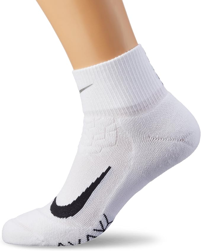 nike elite lightweight quarter running socks