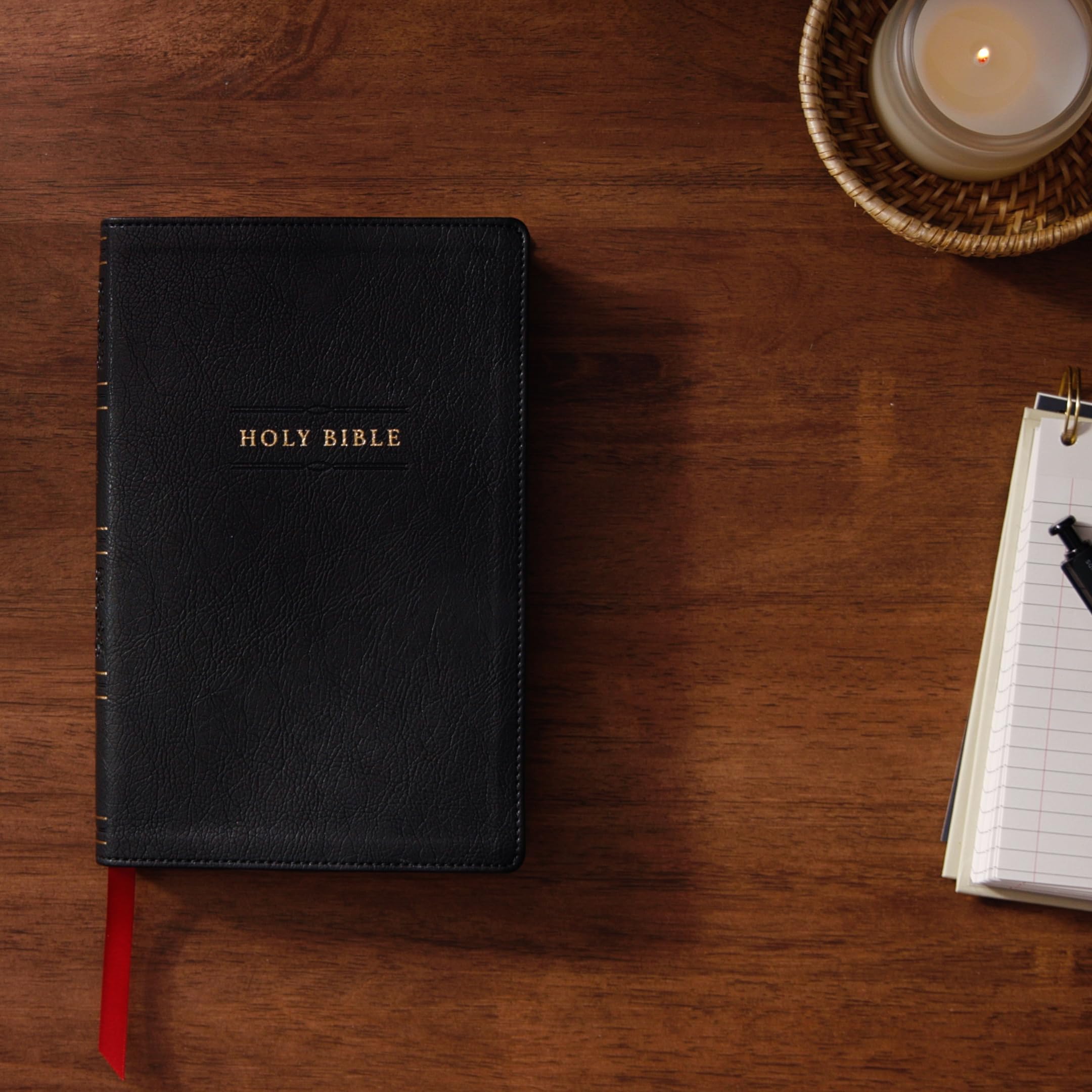 NKJV Personal Size Large Print Bible with 43,000 Cross References, Black Leathersoft, Red Letter, Comfort Print