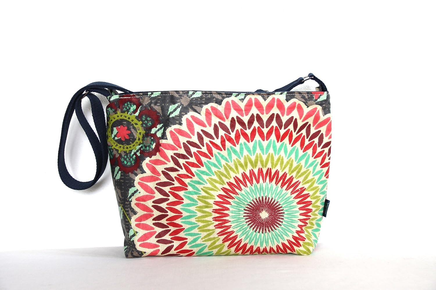 Medium Zip Top Cross Body Pocketbook Purse Handbag in Retro