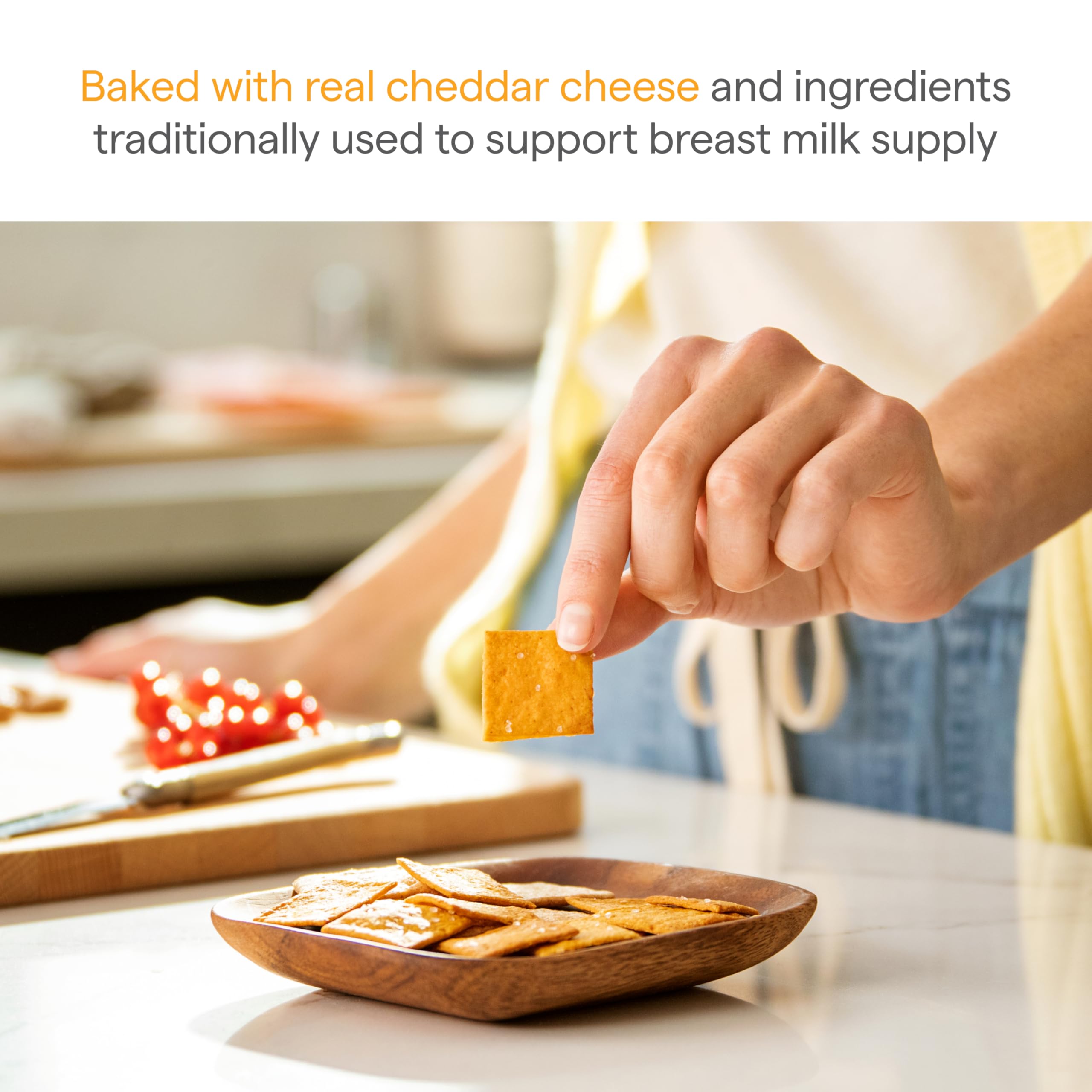 Munchkin® Milkmakers® Lactation Cheddar Crisps for Breastfeeding Moms with Oats and Flax, 6 Count