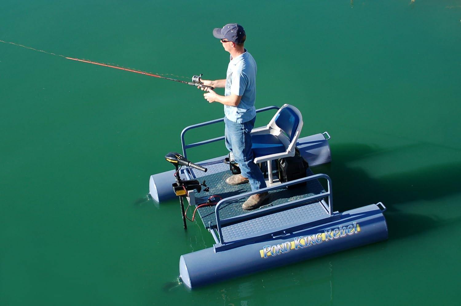 Pond King Rebel Mini Pontoon Boat Amazon Co Uk Sports Outdoors