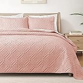 Exclusivo Mezcla King Quilt Bedding Set, Lightweight Soft Bedspreads Coverlets with 2 Pillow Shams, Modern Blush Pink Oversized Quilts King Size for All Seasons