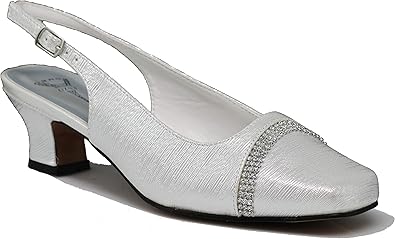 wide width black pumps