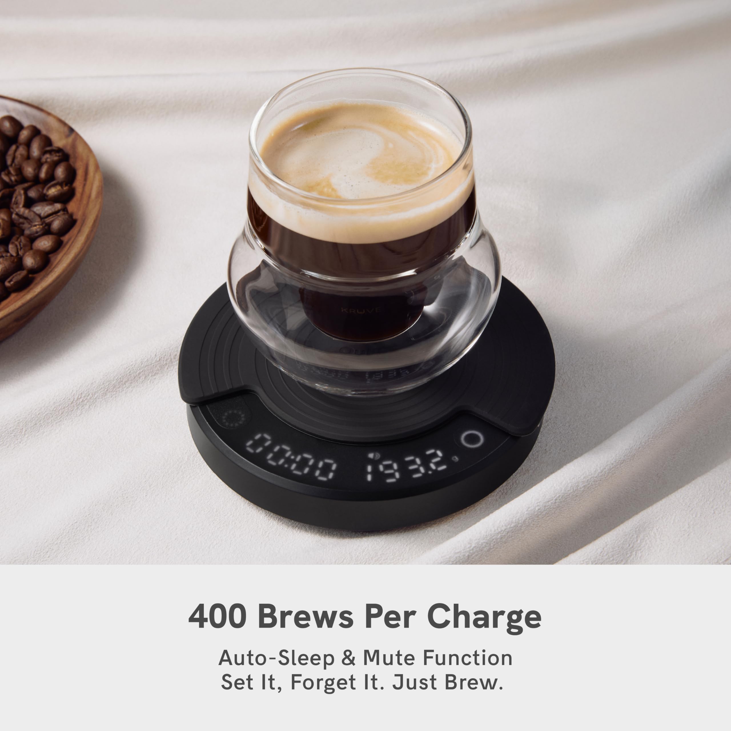 OutIn Claro Tragbare Kaffeewaage mit Timer - Digitale Espresso Waage 2kg/0,1g, Mini Kaffeewaage Inklusive Schutztasche,Wiederaufladbare Küchenwaage für Pour Over & Kaffeezubereitung 4