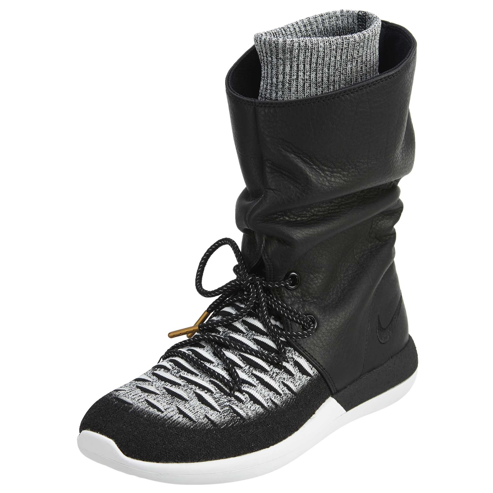 Nike Womens Roshe Two Hi Flyknit Trainers 861708