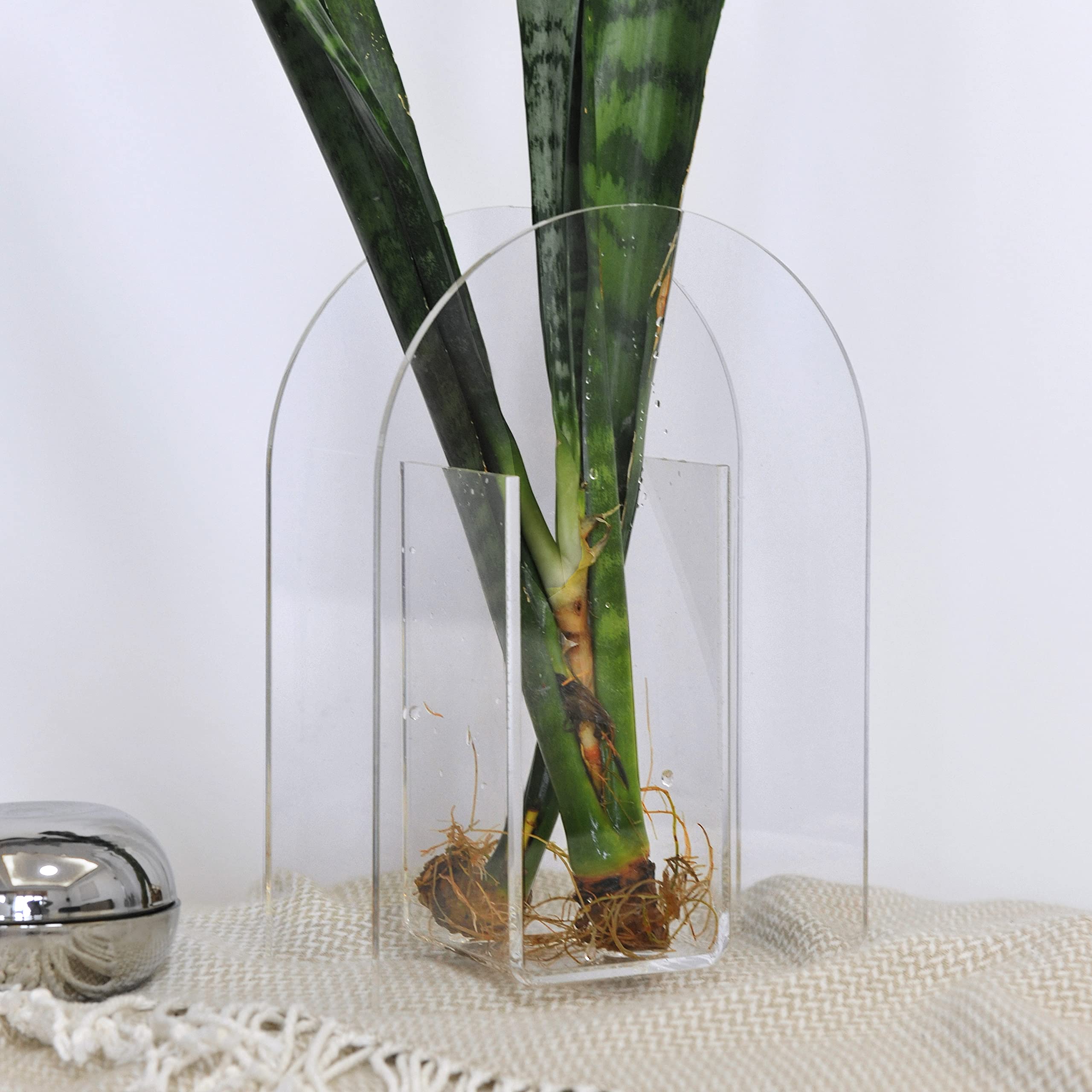 Photo 1 of Acrylic Vase Modern Arch Shape Vase for Wedding Party Flowers Centerpieces Home Office Decor (Clear)