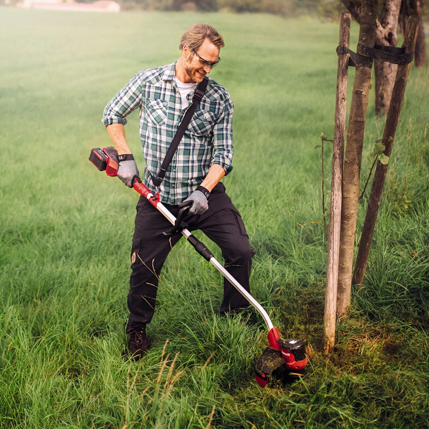 Einhell Akku-Rasentrimmer GE-CT 36/30 Li E - Solo Power X-Change (Lithium Ionen, 2x18 V, 9.000 U/min., elektr. Drehzahlregulierung, Fadenspule mit Tippautomatik, Flowerguard, ohne Akku und Ladegerät) 4