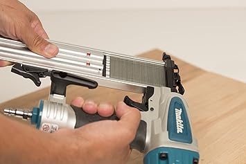 Makita AF505N featured image 5