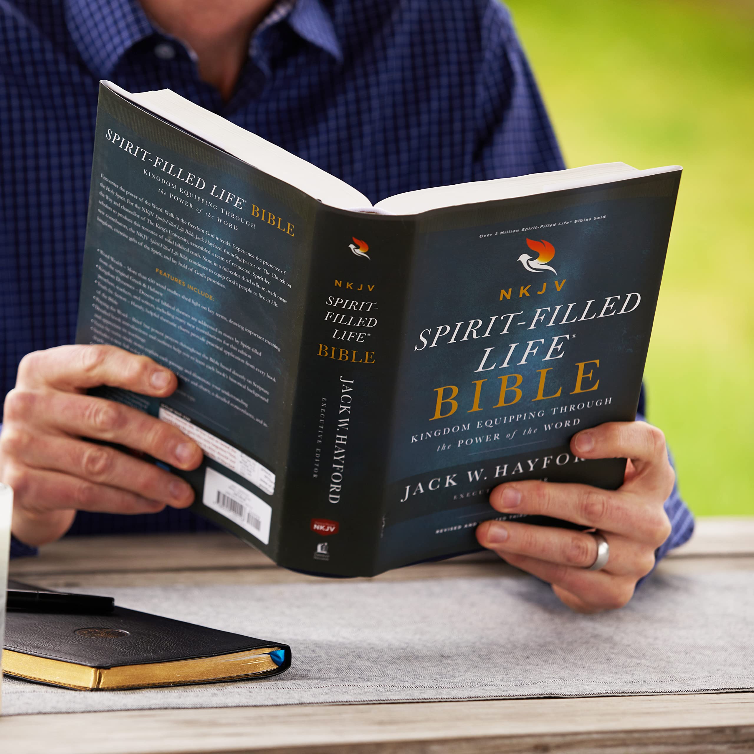 NKJV, Spirit-Filled Life Bible, Third Edition, Hardcover, Red Letter, Comfort Print: Kingdom Equipping Through the Power of the Word