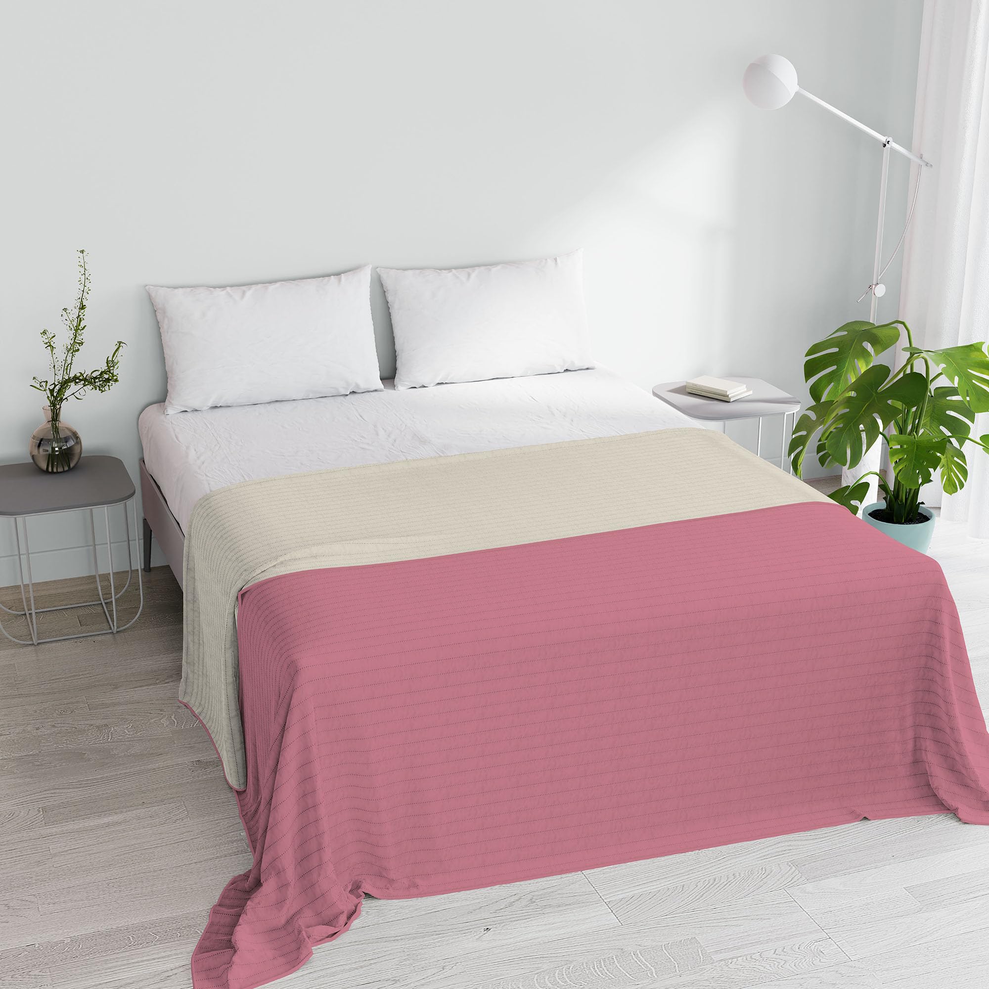 Italian Bed Linen Summer Microfibre Summer Quilt, Pink/Cream, Double 250 x 250 cm