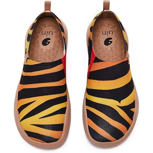UIN Women's Painted Canvas Fashion Slip-on Travel Shoes Wandering Girl