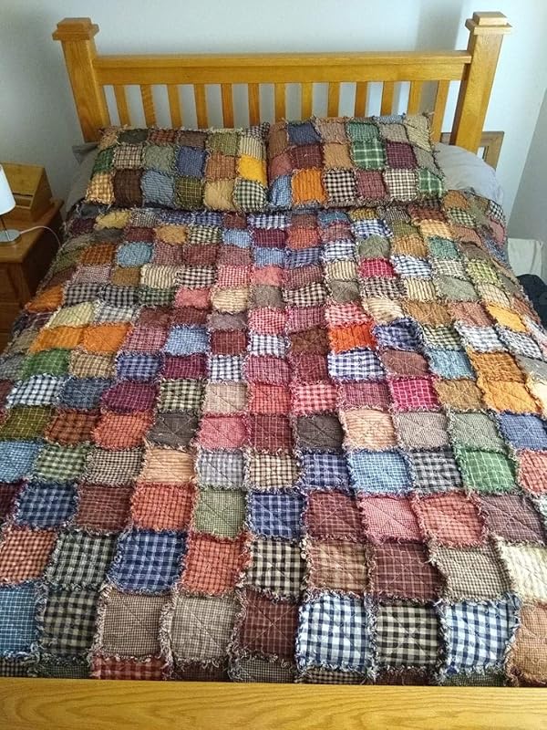 Twin size Patchwork Rag Quilt, Primitive Homespun fabric