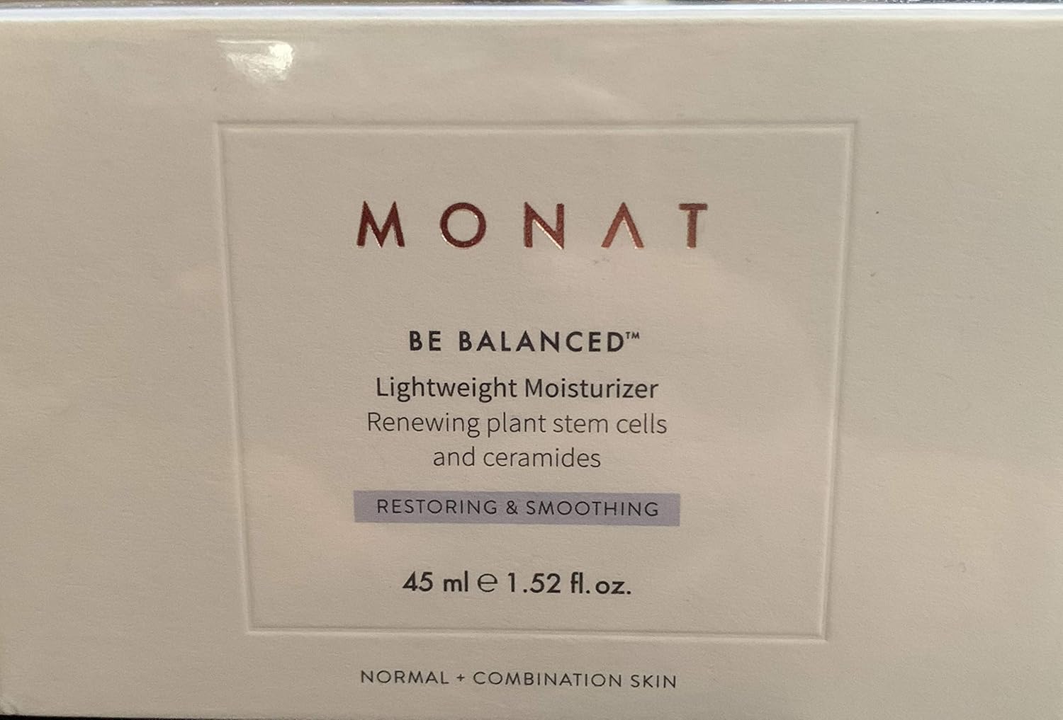 monat be balanced lightweight moisturizer