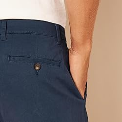 Amazon Essentials Men's Athletic-Fit Casual Stretch