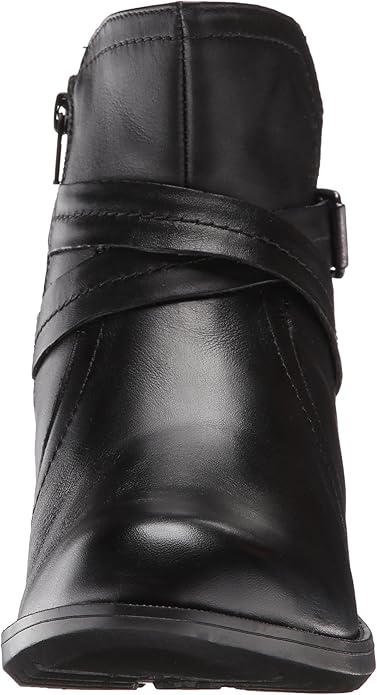 caroline swagger boot