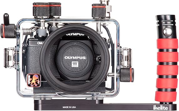 Amazon Co Jp Ikelite 水中ttlハウジング オリンパスom D E M10 Mark Ii ミラーレスマイクロフォーサーズカメラ用 スポーツ アウトドア