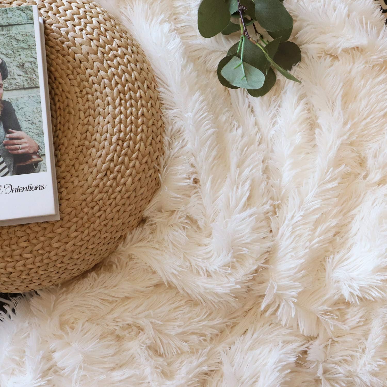 Decorative Extra Soft Faux Fur Blanket Queen Size 78" x 90",Solid Reversible Fuzzy Lightweight Long Hair Shaggy Blanket,Fluffy Cozy Plush Fleece Comfy Microfiber Blanket for Couch Sofa Bed,Cream White: Kitchen & Dining