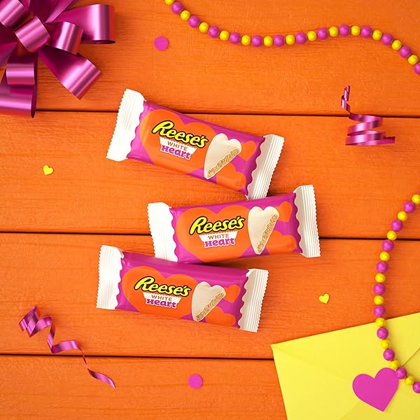 REESE’S WHITE CREME PEANUT BUTTER HEARTS, VALENTINE’S CANDY PACKS, 1.2 OZ (6 COUNT)