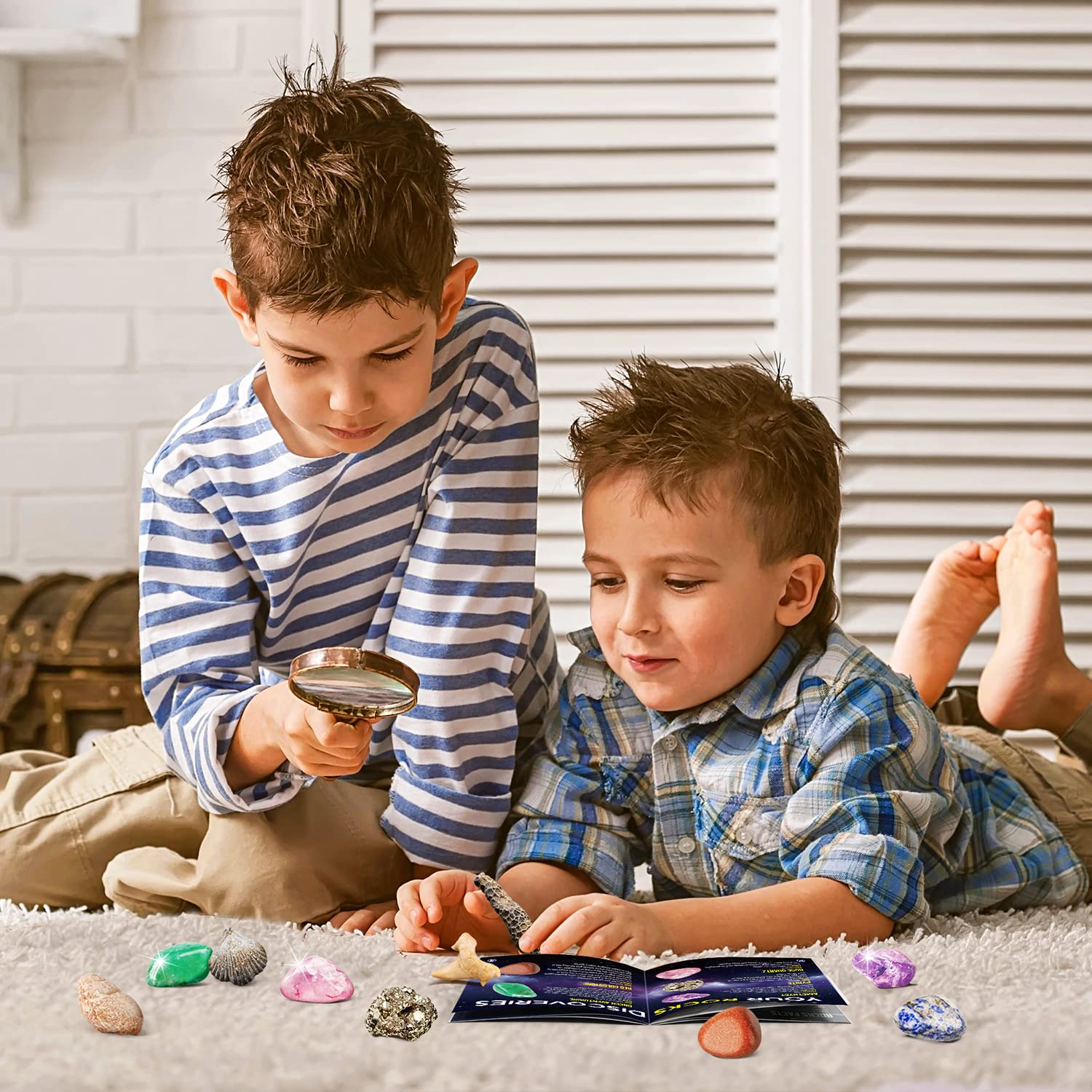 XXTOYS Solar System Gemstone Dig Kit - Dig Up 13 Gems, Rocks & Fossils - Space Toys Science Kits for Kids, Great Geology Gift for Boys & Girls 6-8 STEM Educational Toys